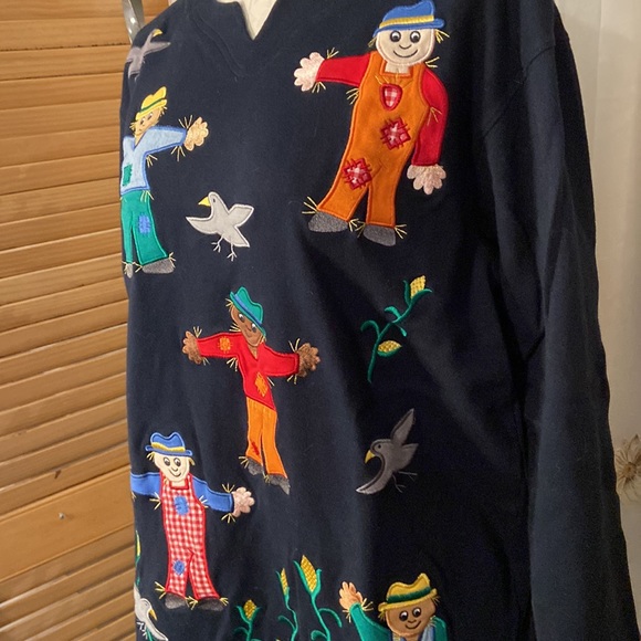 EUC NWOT Bechamel vintage pullover. Black with scarecrows. Size Small - Picture 3 of 8